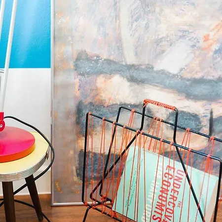 Nouveau Vintage At Old Town